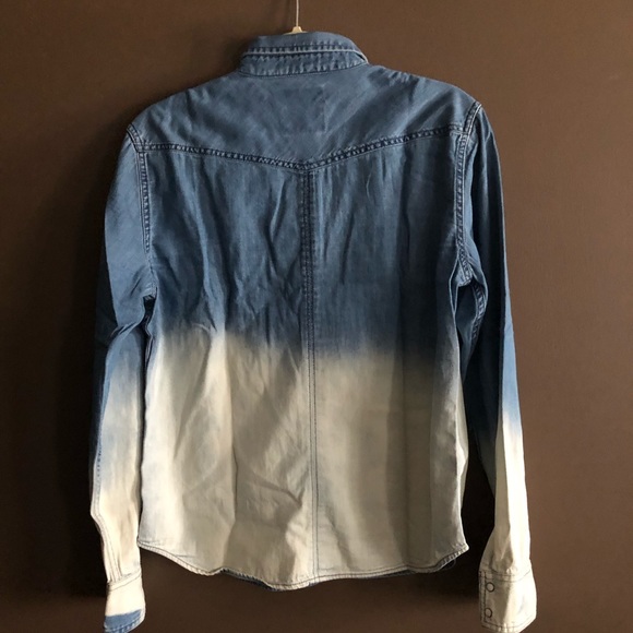 American Eagle Button Down Shirt - Picture 2 of 5